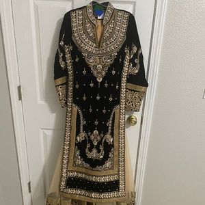 Black and Gold Indian party outfit